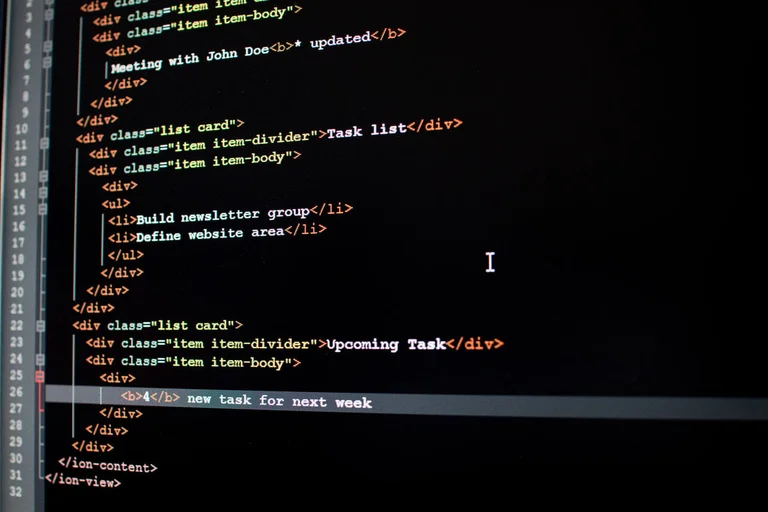 Pros and Cons of Custom Software Development for Small Business