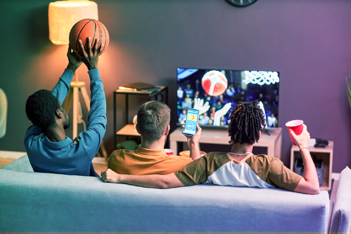 people watching game at home