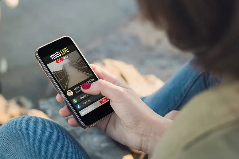 SnappyTV: Edit Live. Share Everywhere